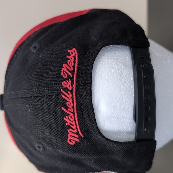 Toronto Raptors Mitchell & Ness Snap Back Cap Wool Blend OS - Picture 4 of 10